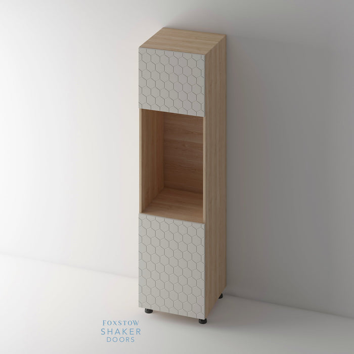 WASP Pattern Kitchen Door and Roble Oak Cabinet