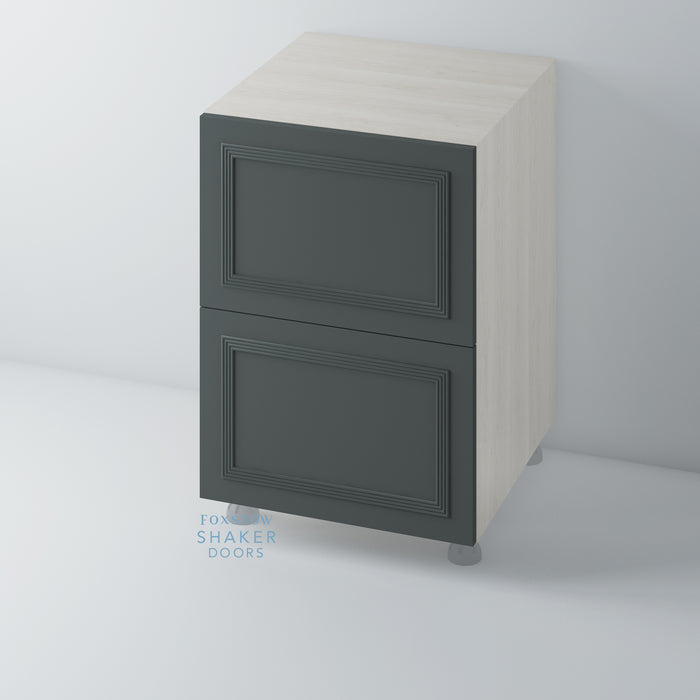Painted Flat Panel Kitchen Drawers with Reed Moulding